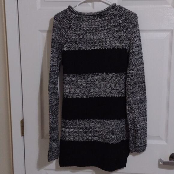 Maurices black and white static print black stripe sweater dress women's size M. - Picture 2 of 6